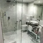 泰尔奇酒店 4*