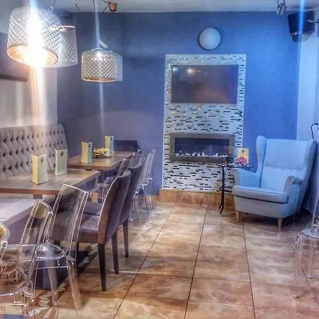 Hotel Telc מלון טלץ'