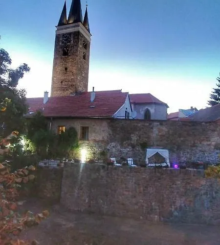 Hotel Telc Hotell 4*